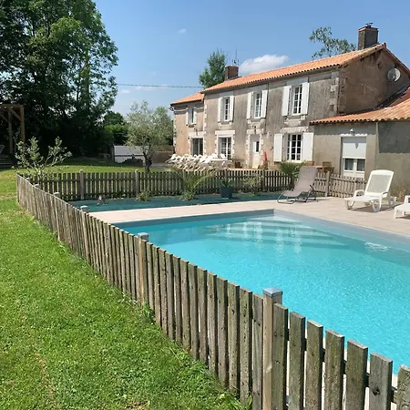 Une Chambre Au Calme En Gatine Deux-Sevrienne Vouhe  Exterior foto