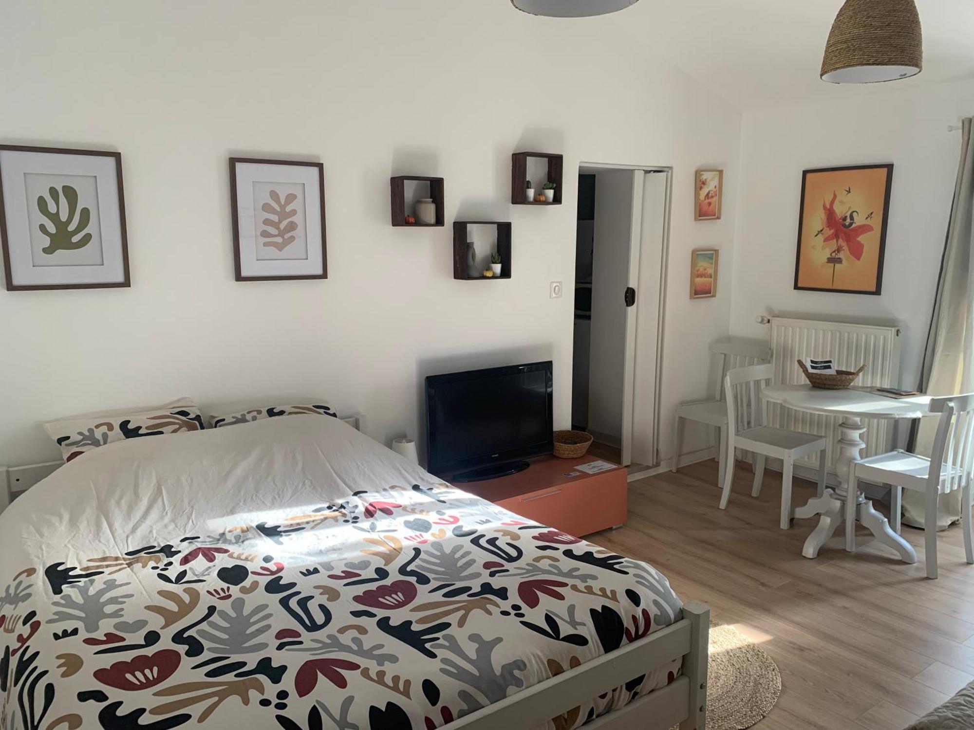 Appartement Au Calme En Gatine Deux-sevrienne Vouhe (Deux-Sevres)